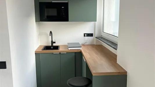 Rooms in Wiesbaden - photo 2