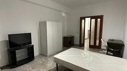 Rooms in Roma Municipio II – Parioli/Nomentano - photo 4