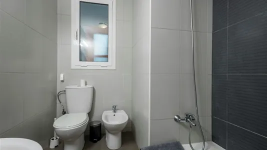 Rooms in Sant Feliu de Llobregat - photo 7