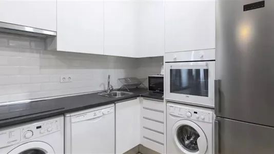 Rooms in Madrid Chamberí - photo 8