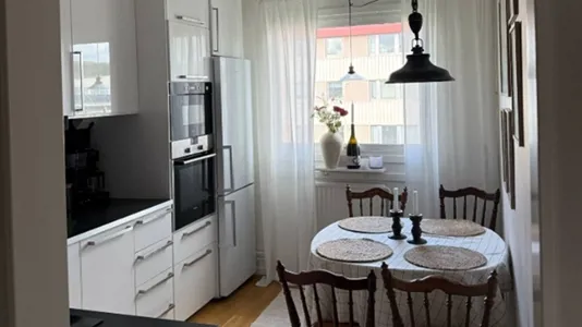 Apartments in Lerum - photo 2