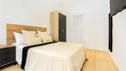 Rooms in Barcelona Ciutat Vella - photo 5