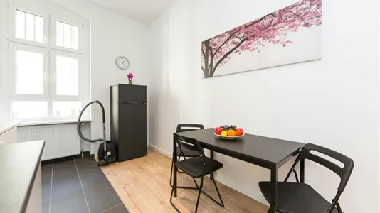 Rooms in Berlin Mitte - photo 10