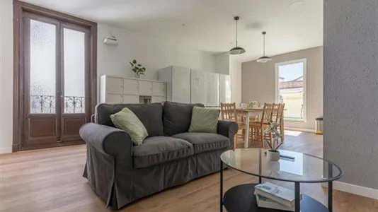 Rooms in Madrid Centro - photo 10