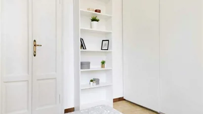 Room for rent in Milano Zona 4 - Vittoria, Forlanini, Milan