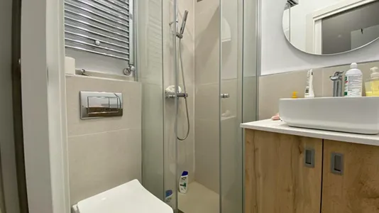 Rooms in Madrid Centro - photo 4