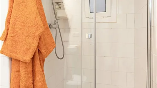 Rooms in Barcelona Eixample - photo 8