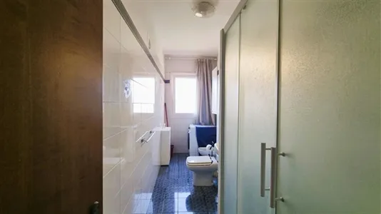 Rooms in Milano Zona 8 - Fiera, Gallaratese, Quarto Oggiaro - photo 4