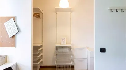 Room for rent in Milano Zona 5 - Vigentino, Chiaravalle, Gratosoglio, Milan