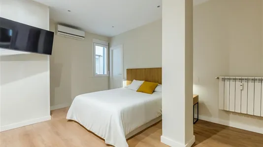 Rooms in Madrid Salamanca - photo 1