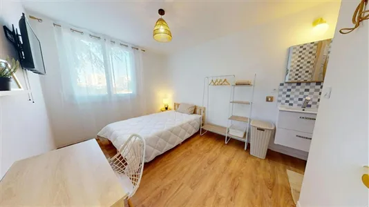 Rooms in Lyon - photo 4