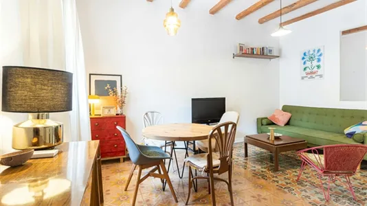 Apartments in Barcelona Eixample - photo 2