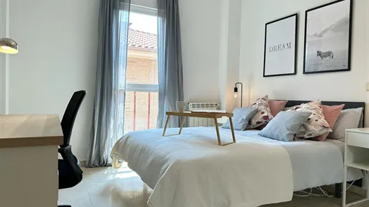 Rooms in Villaviciosa de Odón - photo 3