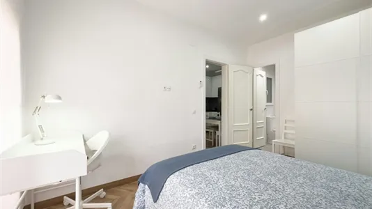 Apartments in Barcelona Eixample - photo 3