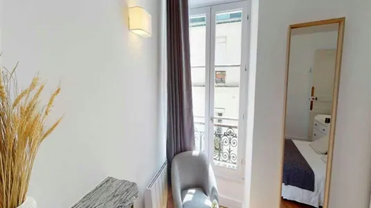Rooms in Paris 8ème arrondissement - photo 4