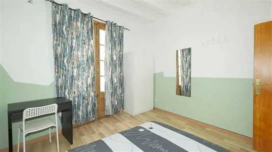 Rooms in Barcelona Ciutat Vella - photo 2