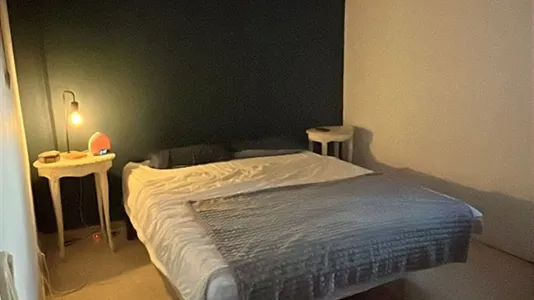 Rooms in Batres - photo 2
