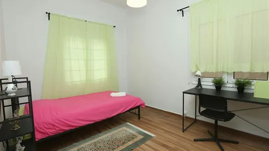 Rooms in Athens Akadimia Platonos - photo 5