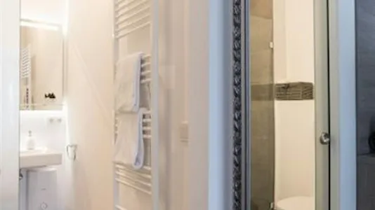 Apartments in Location is not specified - photo 9