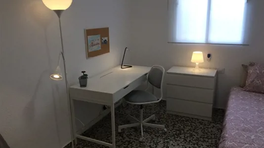 Rooms in Valencia Camins al Grau - photo 2