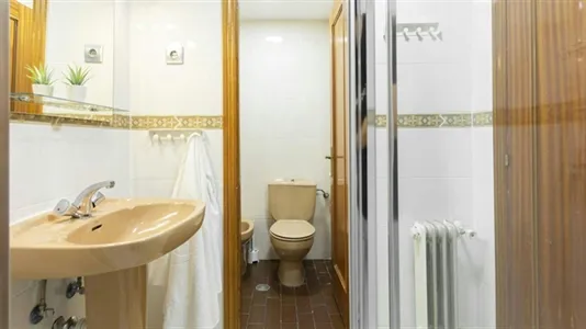 Rooms in Madrid Hortaleza - photo 10