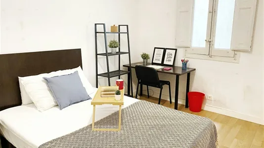 Rooms in Madrid Centro - photo 2