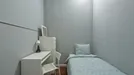Room for rent, Lisbon (region), &lt;span class=&quot;blurred street&quot; onclick=&quot;ProcessAdRequest(9680603)&quot;&gt;&lt;span class=&quot;hint&quot;&gt;See streetname&lt;/span&gt;[xxxxxxxxxxxxx]&lt;/span&gt;