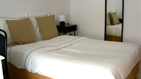 Rooms in Madrid Centro - photo 8