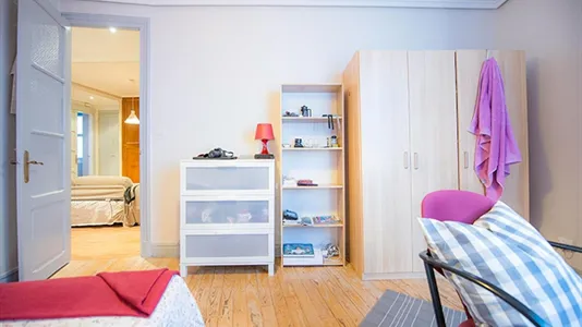 Rooms in Bilbao - photo 6