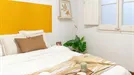 Room for rent, Barcelona Eixample, Barcelona, &lt;span class=&quot;blurred street&quot; onclick=&quot;ProcessAdRequest(13198543)&quot;&gt;&lt;span class=&quot;hint&quot;&gt;See streetname&lt;/span&gt;[xxxxxxxxxxxxx]&lt;/span&gt;