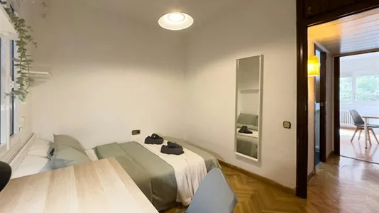 Rooms in Barcelona Les Corts - photo 3