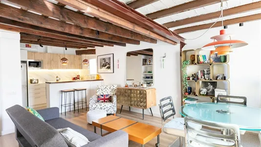 Apartments in Barcelona Ciutat Vella - photo 2