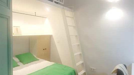 Apartments in Barcelona Eixample - photo 8