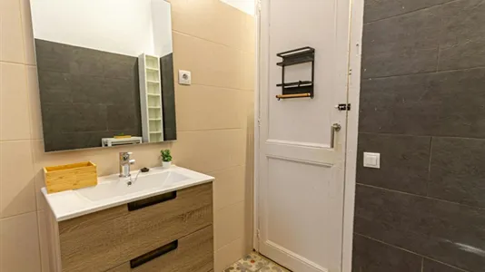 Rooms in Barcelona Eixample - photo 9