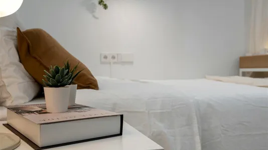 Rooms in Madrid Retiro - photo 5