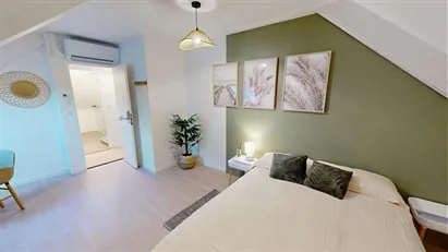 Room for rent in Lyon, Auvergne-Rhône-Alpes