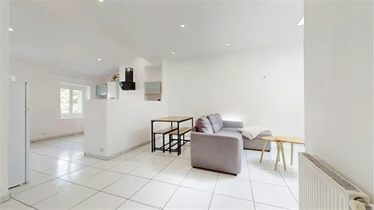 Apartments in Saint-Étienne - photo 3
