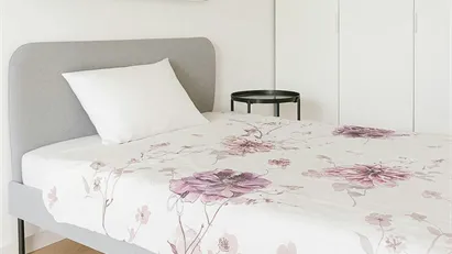Room for rent in Munich Thalkirchen-Obersendling-Forstenried-Fürstenried-Solln, Munich