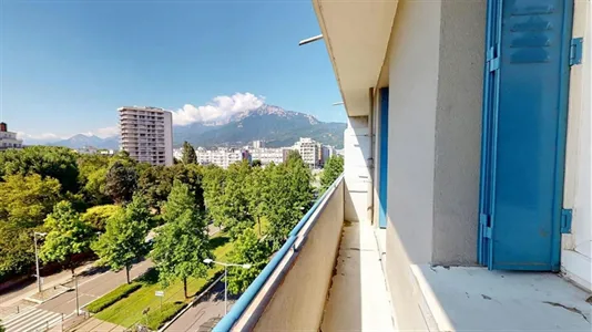 Apartments in Grenoble - photo 2