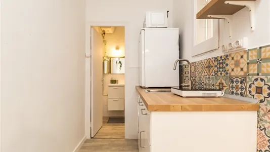 Apartments in Barcelona Eixample - photo 9