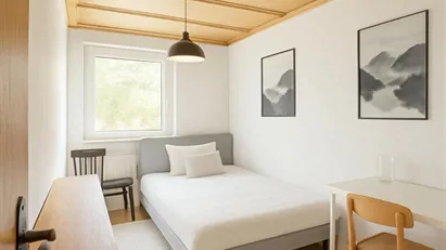 Room for rent in Munich Thalkirchen-Obersendling-Forstenried-Fürstenried-Solln, Munich