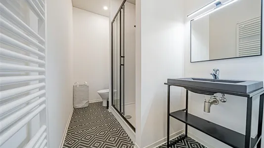 Rooms in Charleroi - photo 5