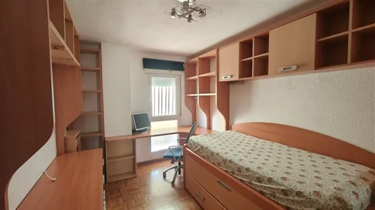 Rooms in Madrid Puente de Vallecas - photo 3