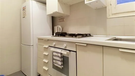 Rooms in Barcelona Eixample - photo 6