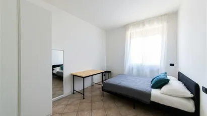 Room for rent in Milano Zona 2 - Stazione Centrale, Gorla, Turro, Greco, Crescenzago, Milan