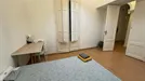 Room for rent, Barcelona Eixample, Barcelona, &lt;span class=&quot;blurred street&quot; onclick=&quot;ProcessAdRequest(9117900)&quot;&gt;&lt;span class=&quot;hint&quot;&gt;See streetname&lt;/span&gt;[xxxxxxxxxxxxx]&lt;/span&gt;