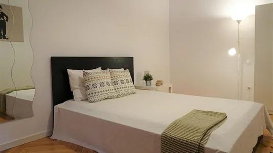 Rooms in Madrid Chamberí - photo 2