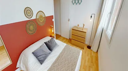 Room for rent in Nanterre, Île-de-France