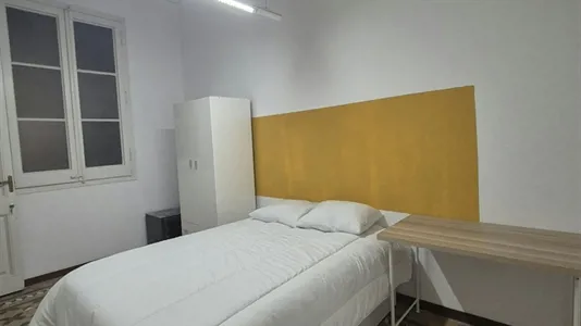 Rooms in Barcelona Eixample - photo 2