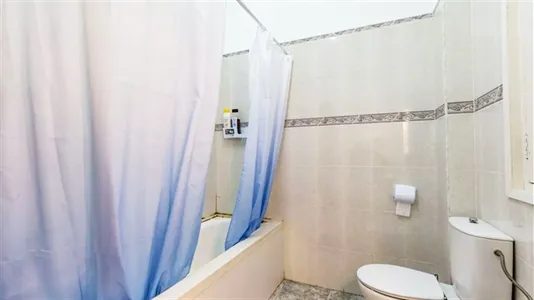 Rooms in Valencia Extramurs - photo 10